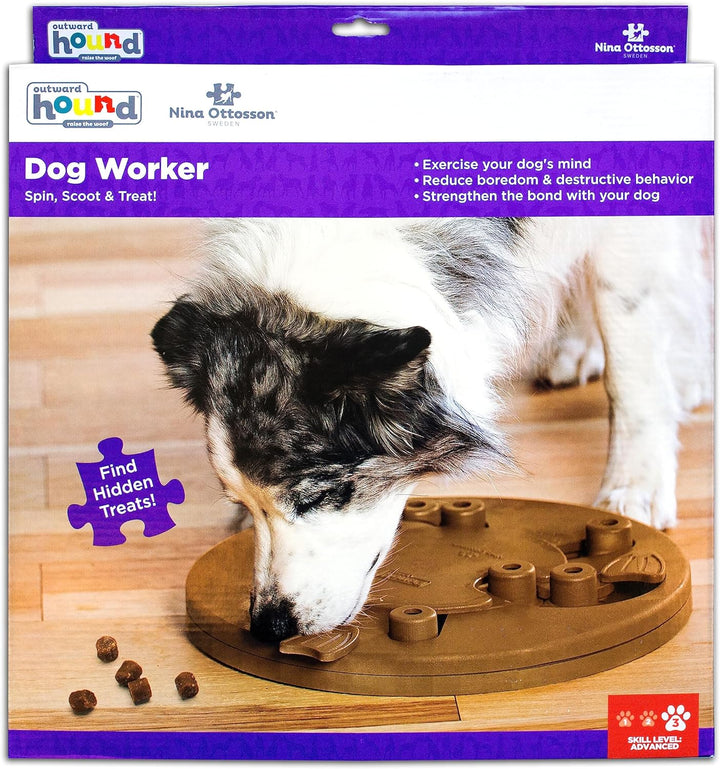 Dog Worker Interactive Treat Puzzle Dog Toy