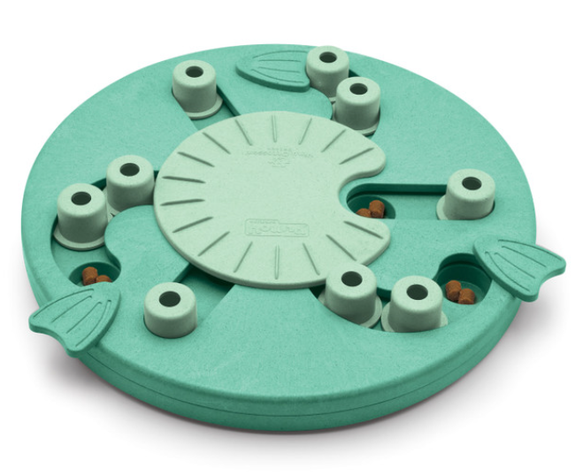 Dog Worker Interactive Treat Puzzle Dog Toy