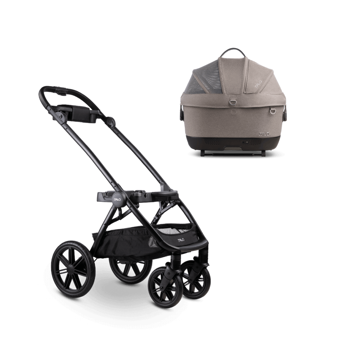 Maeve iso Wind + Roscoe Trek