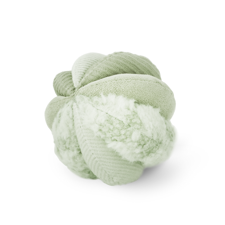 TOTO // Silent Snuffle Smaller Ball