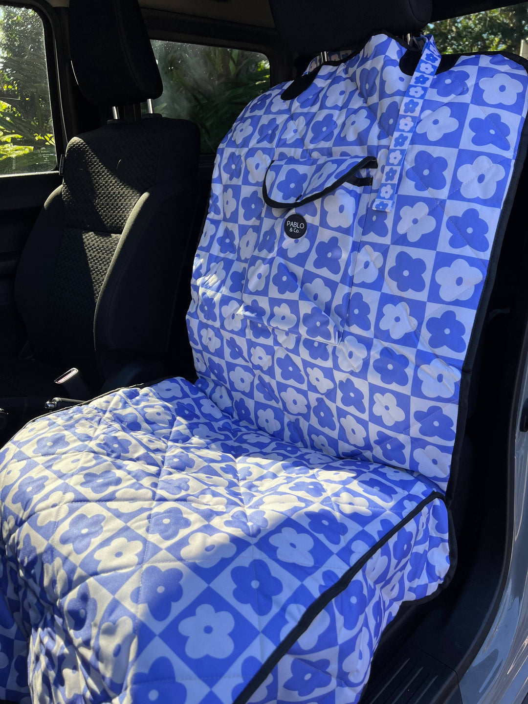 Single Car Seat Cover - Blue Checkered Daisies