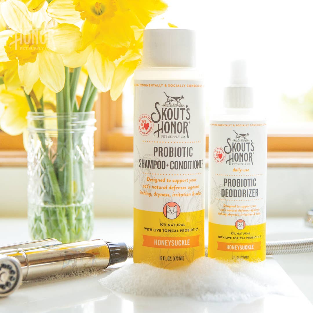 Probiotic Deodorizer Spray for Cats (Honeysuckle, 8oz)